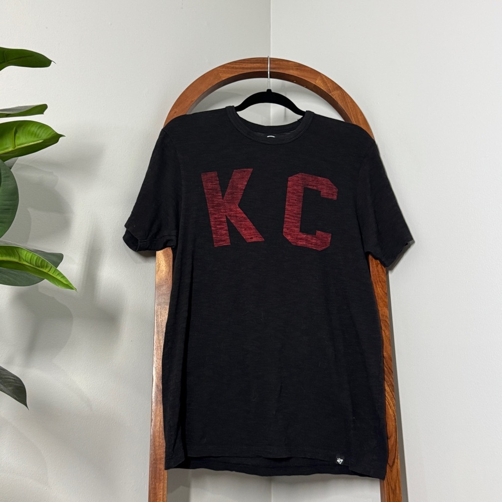47 SMALL Black Kansas City KC Chiefs Short Sleeve Tee Shirt